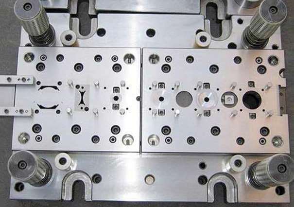 推薦一家模具進(jìn)口報關(guān)代理公司指導(dǎo)您進(jìn)口模具 模具進(jìn)口報關(guān)代理公司