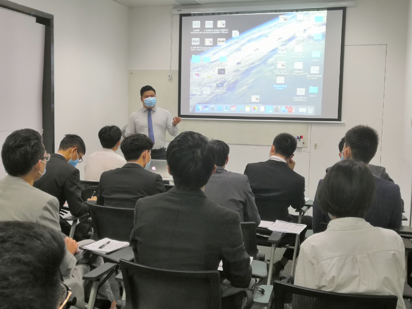 萬享進(jìn)貿(mào)通報關(guān)公司 萬享進(jìn)貿(mào)通報關(guān)公司